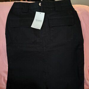 GLOSTORY Size Small Black Knee-Length Skirt, comfortable, both dressy and casual